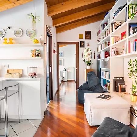 Le Domus Milano_Attic With Terrace Apartment Exterior photo