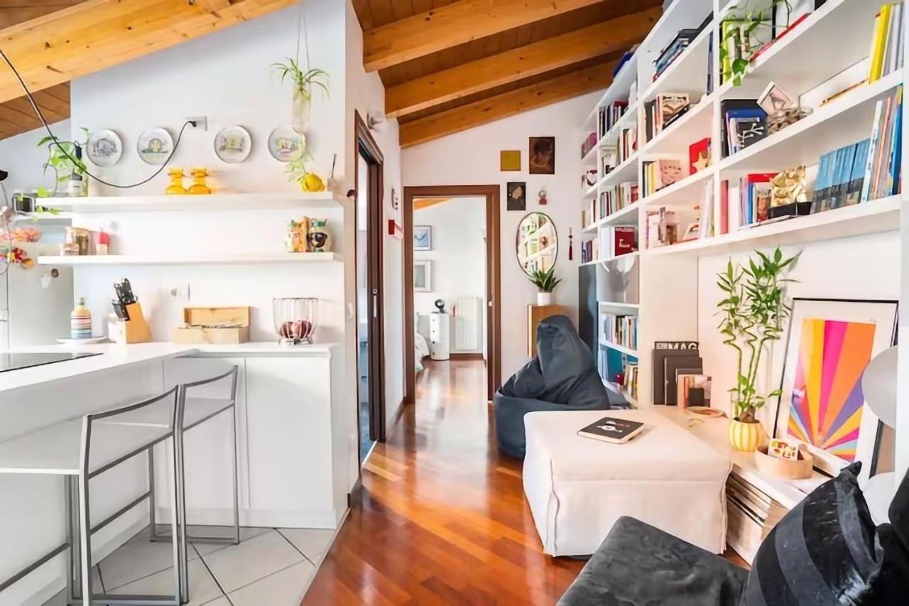 Le Domus Milano_Attic With Terrace Apartment Exterior photo